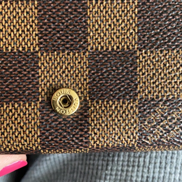 ***SOLD*** Louis Vuitton DE Porte Tresor - Picture 3 of 8